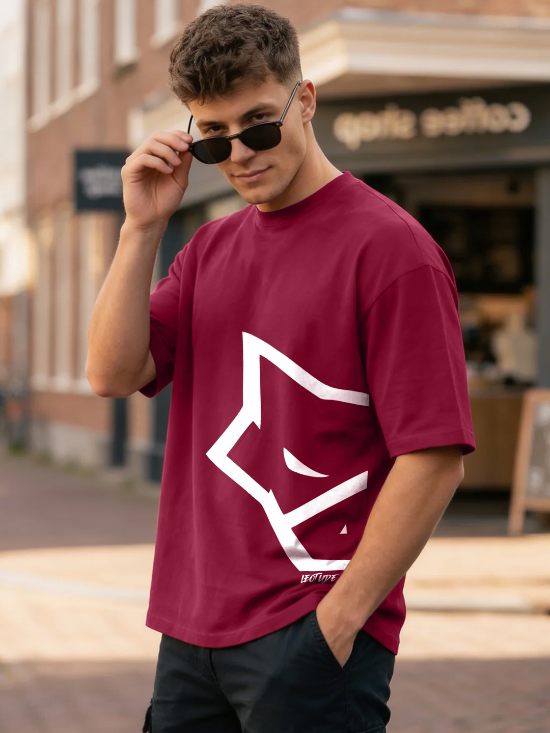 Men Wolf Maroon Oversized T-Shirt - Leotude Fashion
