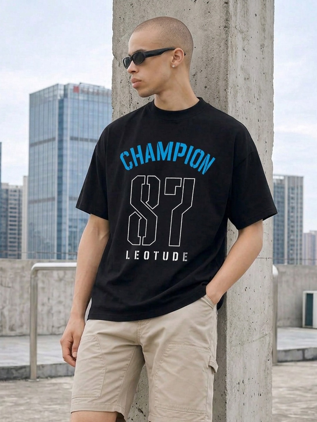 Leotude Champion 87 Oversized T-Shirt for Men | Bold Varsity Graphic Print Black Tee