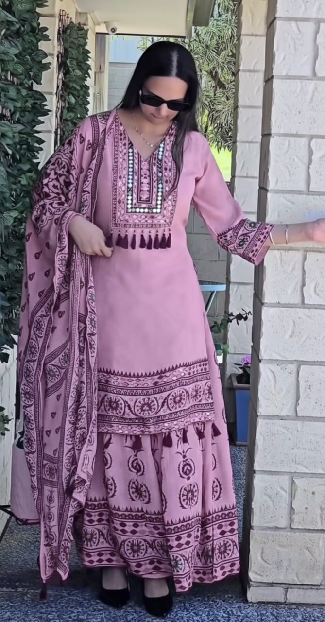 MAVDEE COLLECTION Muslin Kurti with Palazzo & Dupatta Set for Women | Digital Print | Mirror Work | Festive & Casual Wear