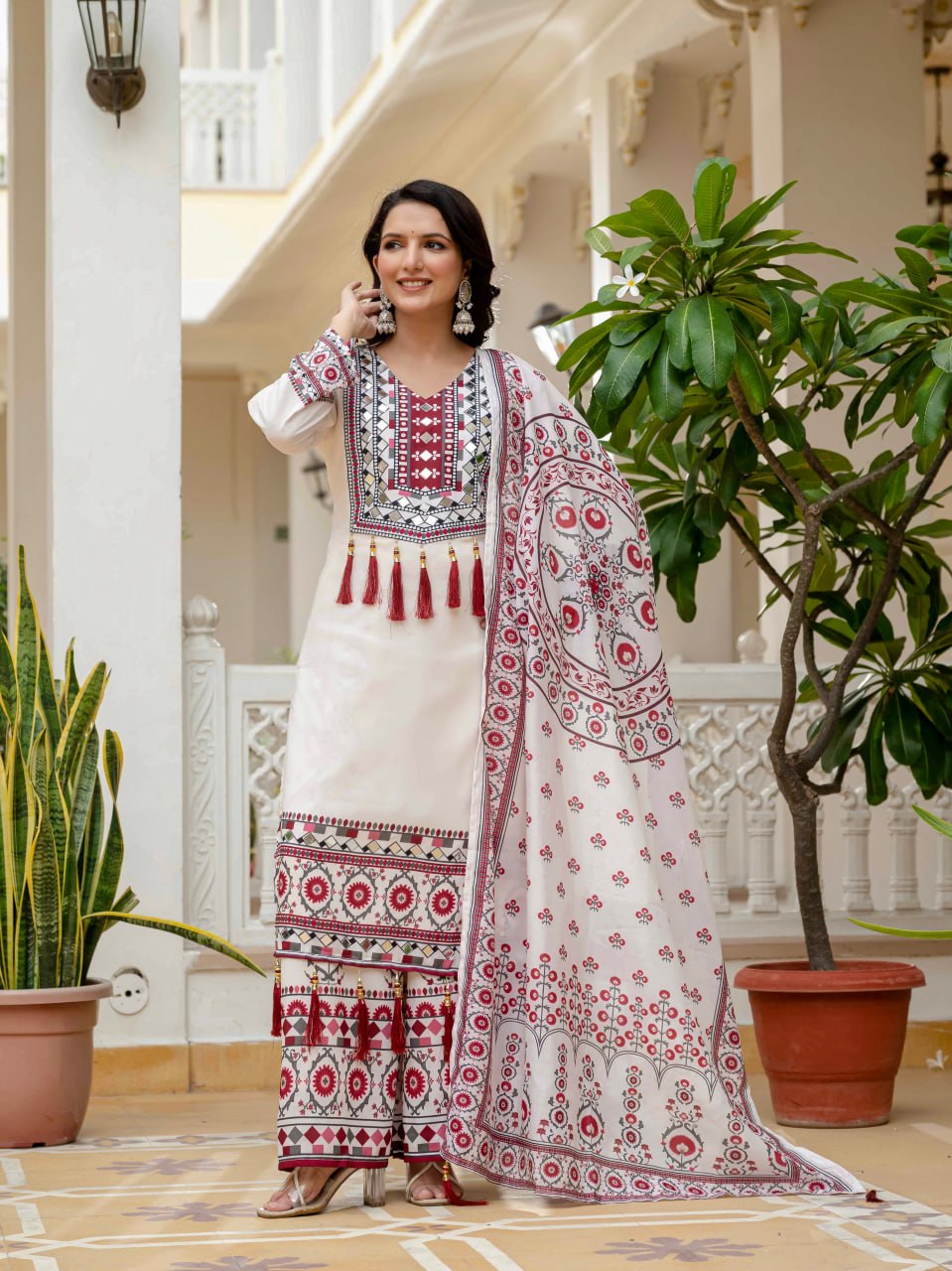 MAVDEE COLLECTION Muslin Kurti with Palazzo & Dupatta Set for Women | Digital Print | Mirror Work | Festive & Casual Wear