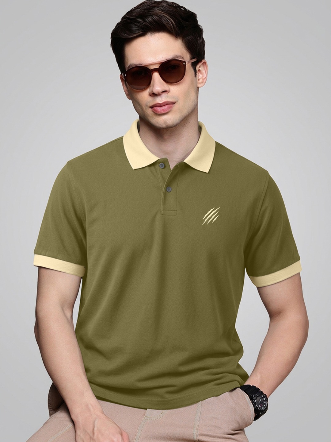 Men Solid Olive Green Polo T-Shirt - Leotude Fashion