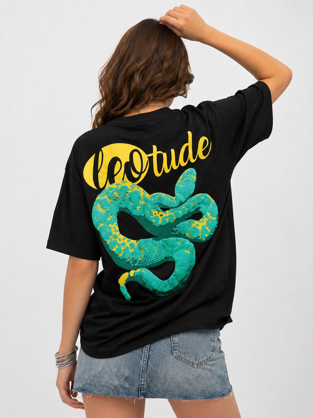Leotude Women Oversized Premium Black Snake T-shirt - Leotude Fashion
