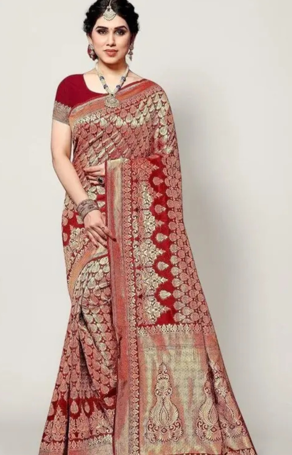 Saree