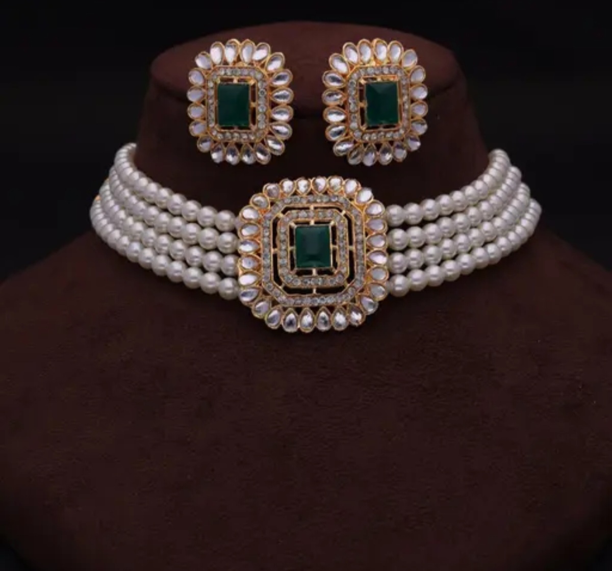 Beautiful choker necklace