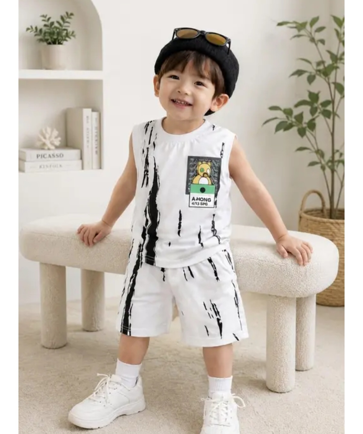 T-shirt and short set for baby boy